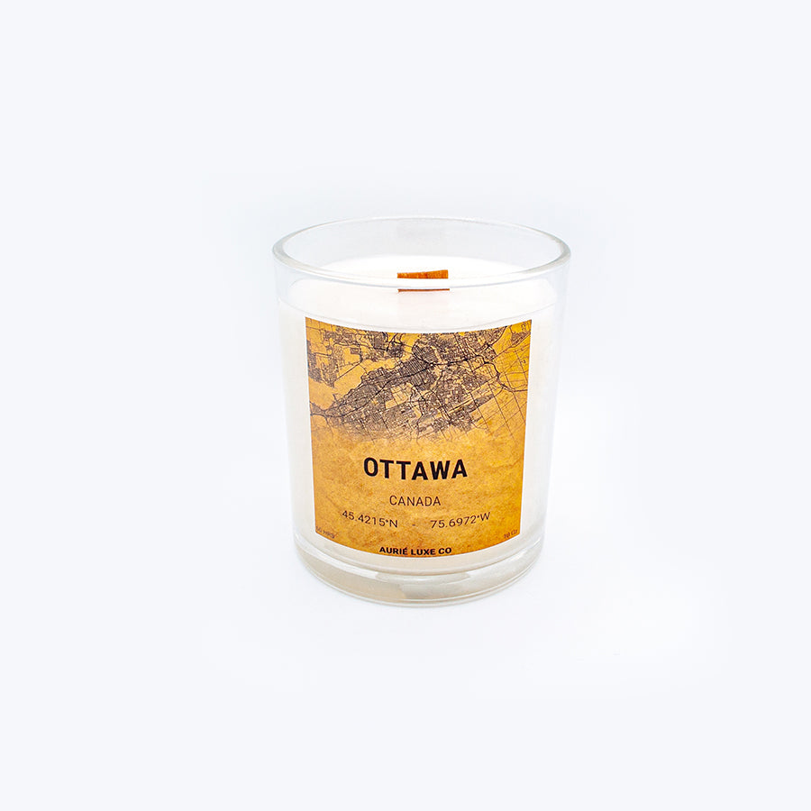 Ottawa – White Lily Scented Candle with Musk, Rose and Sandalwood